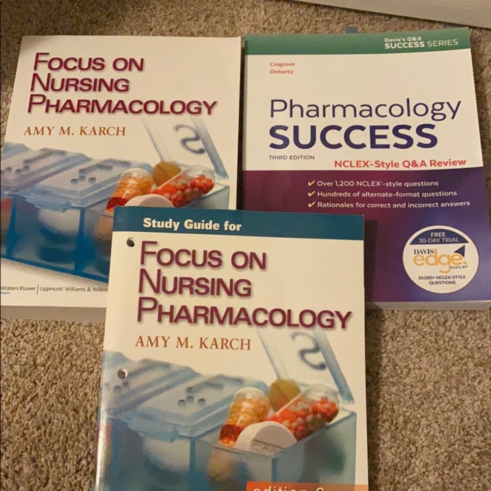 RN or LPN pharmacology book bundle!!! 💉